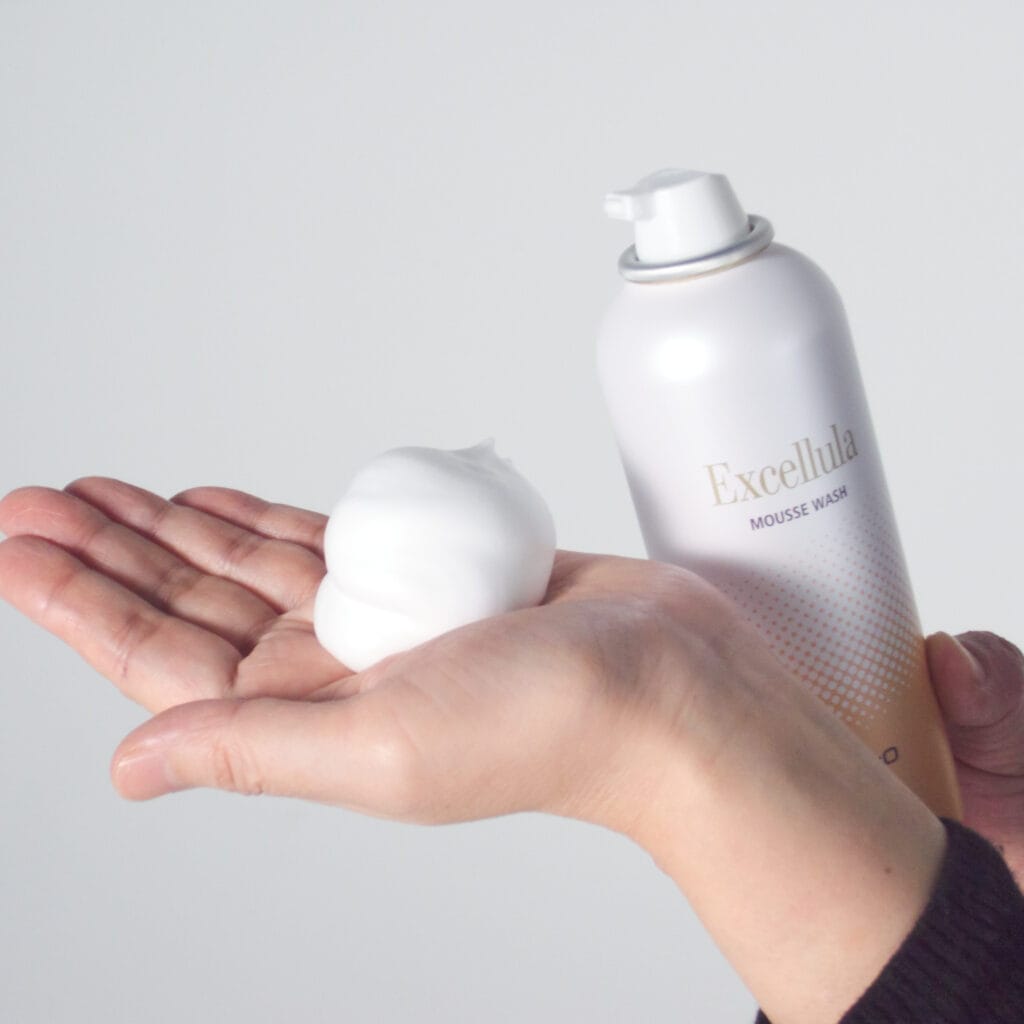 洗顔料 Lee メイクも落とせる泡洗顔料｜商品情報｜SENKA(専科)