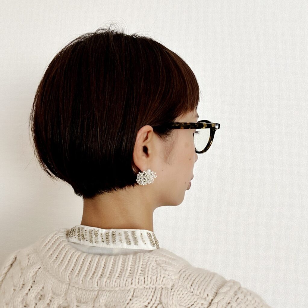 40代・冬の大人ショートヘア　後ろ