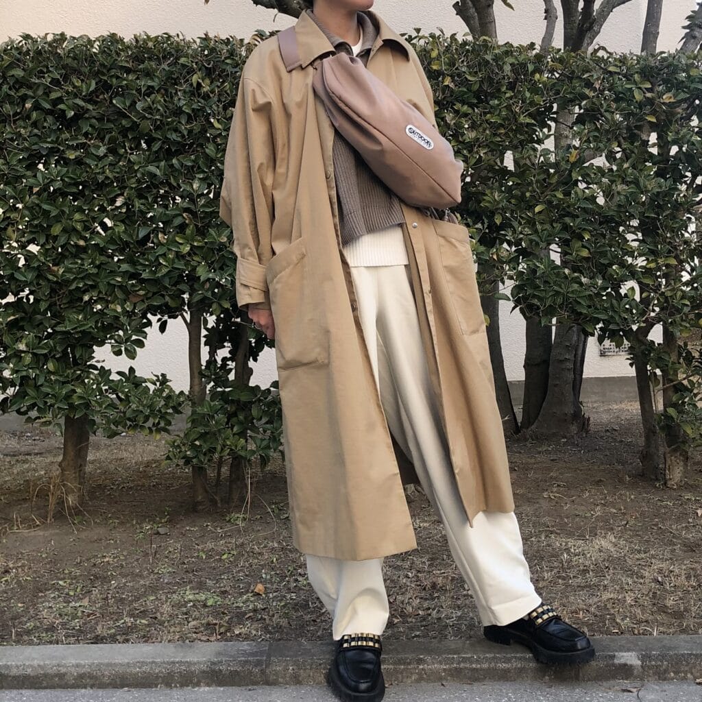 FASHIRU ステンカラーコート　OUTDOORPRODCTS 100人隊　別注　バッグ　LEEマルシェ　for/c タックパンツ　地味色コーデ