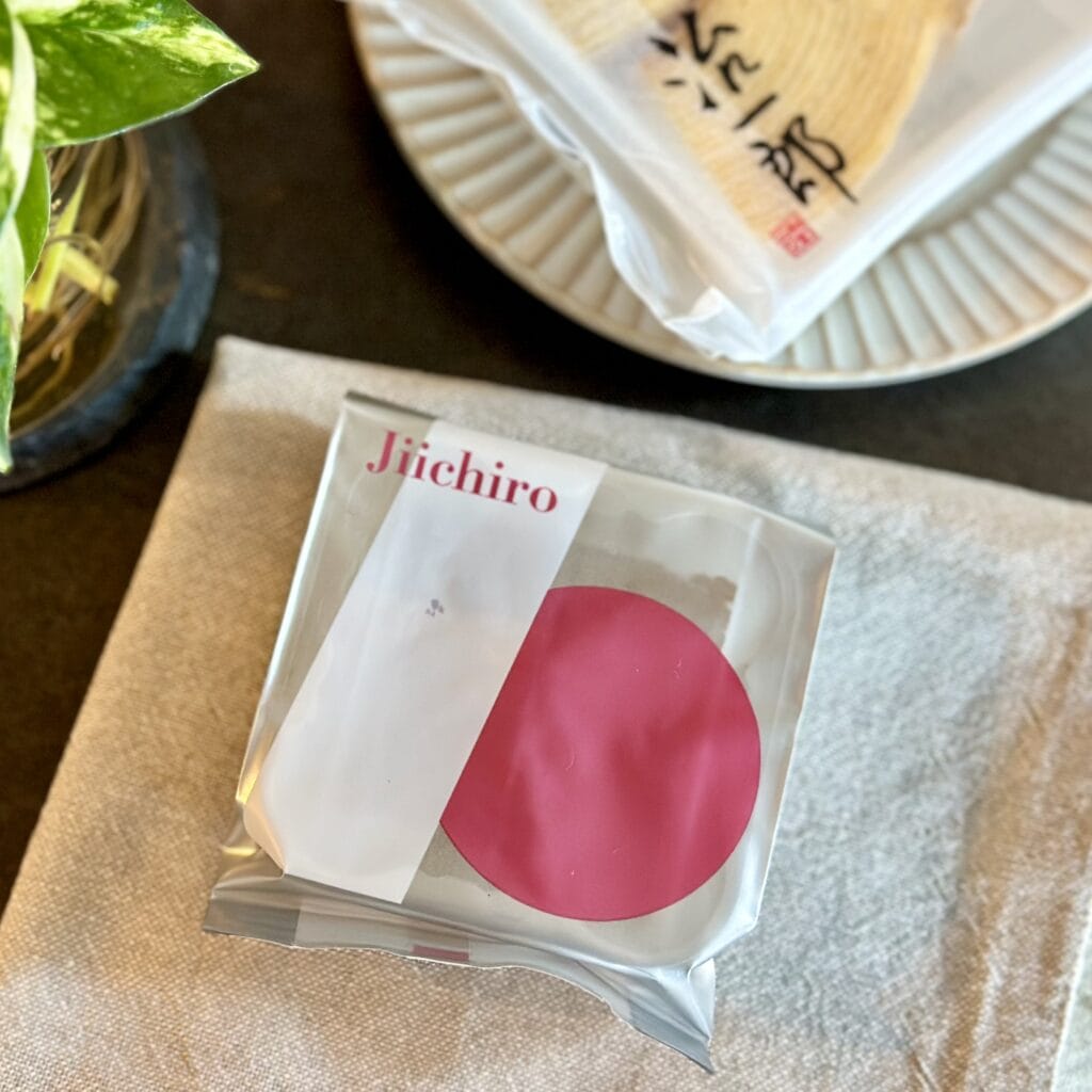 治一郎のブラウニーの包装