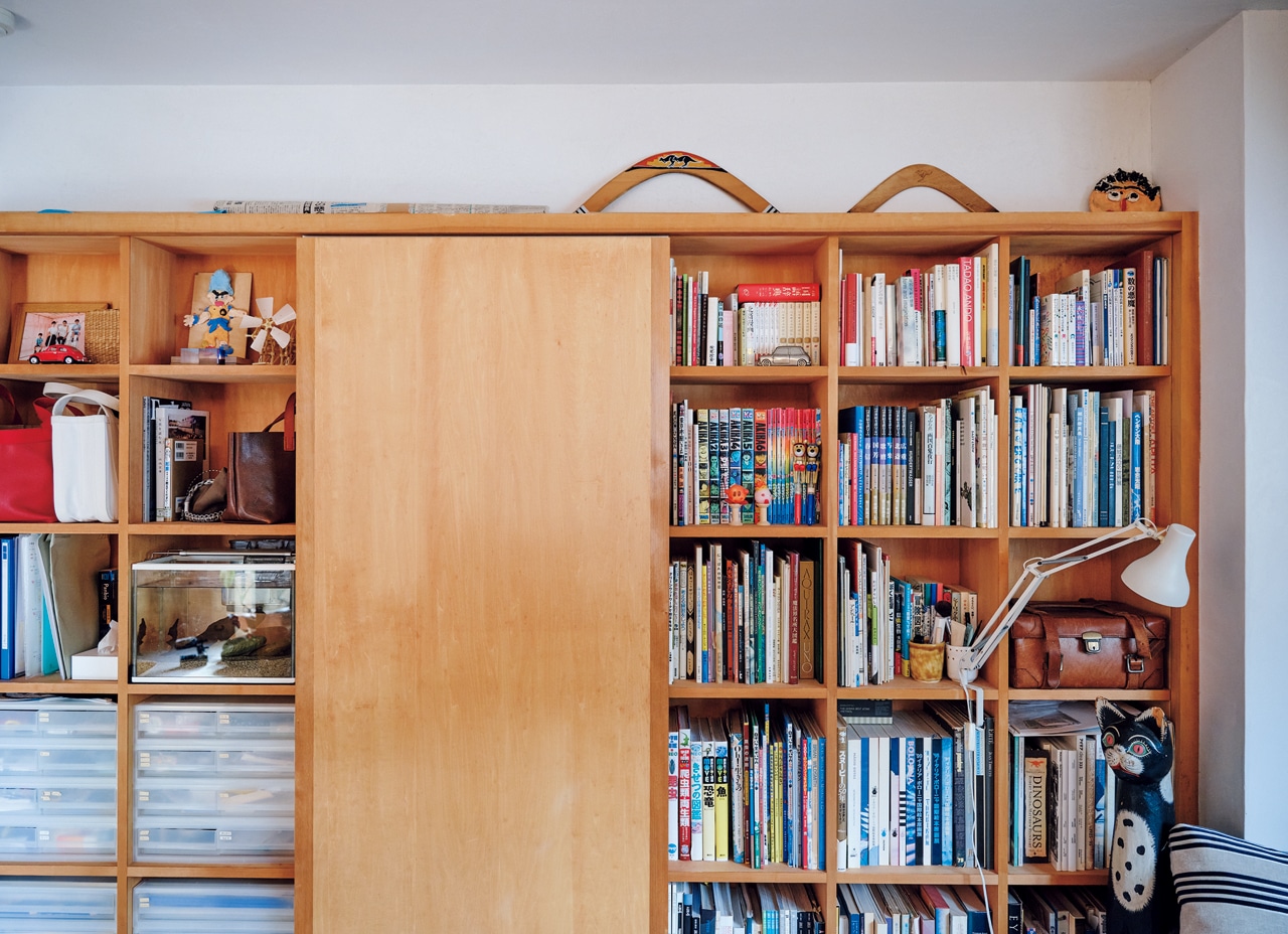 造作家具は扉や引き出しをつけずにコストダウン。