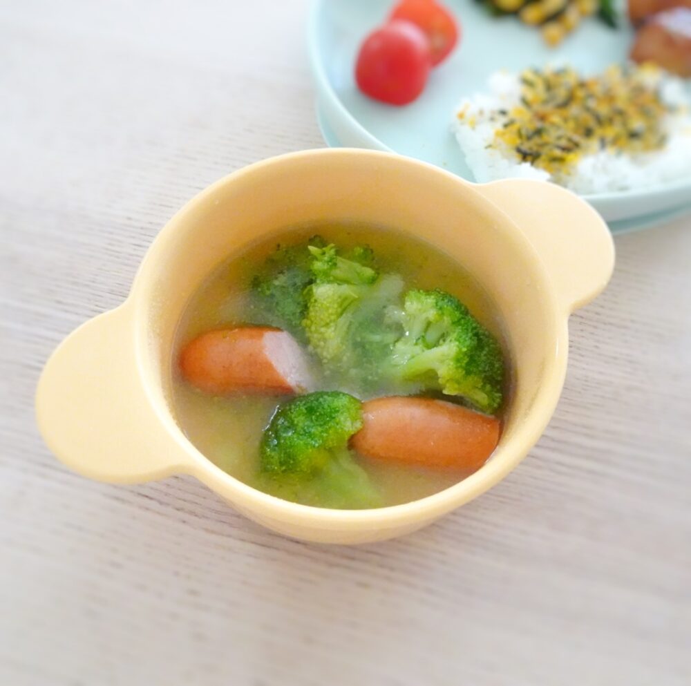 「ブロッコリーとソーセージのとろみポトフ」
有賀 薫さん
LEEレシピ