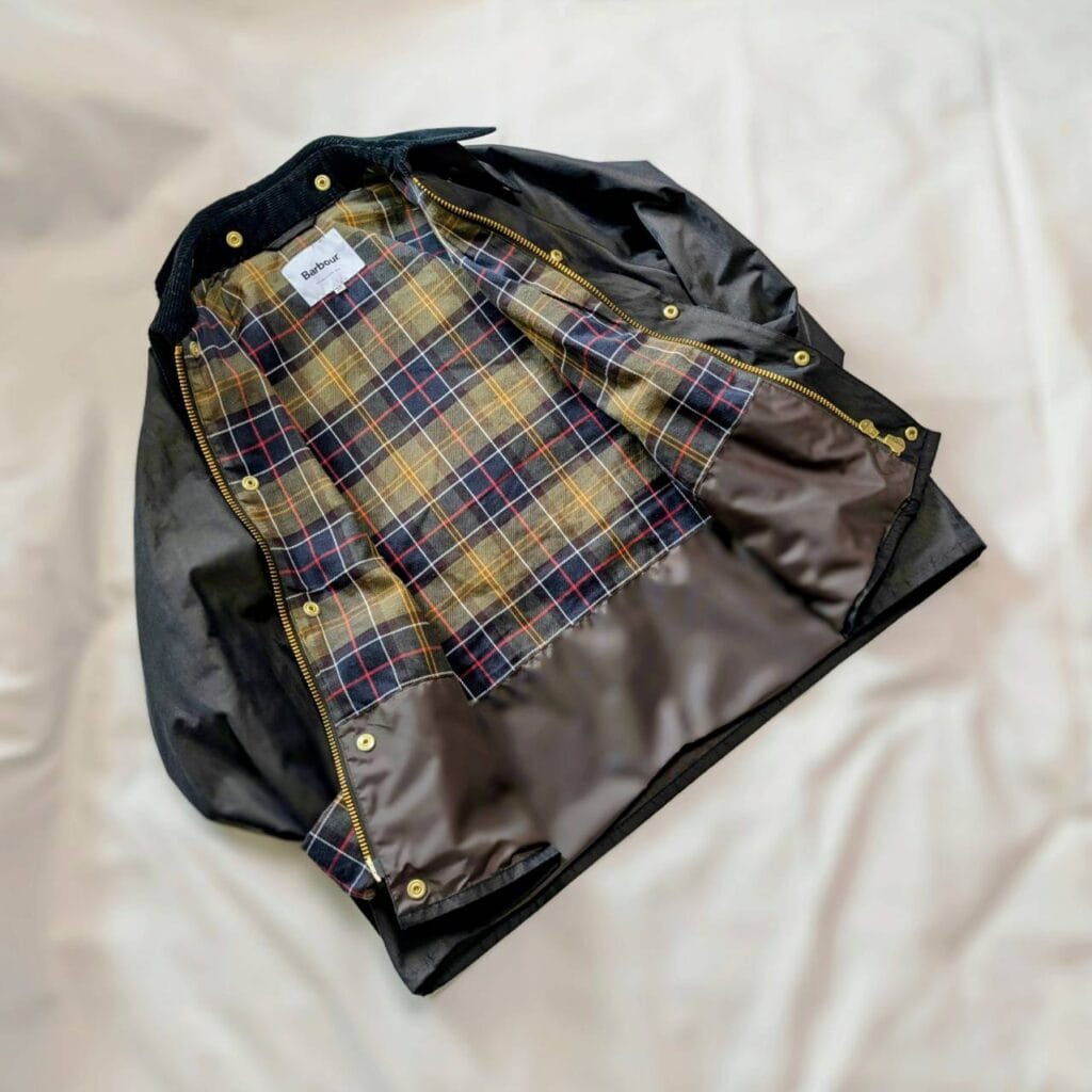 バブアー
BARBOUR
タータンチェック