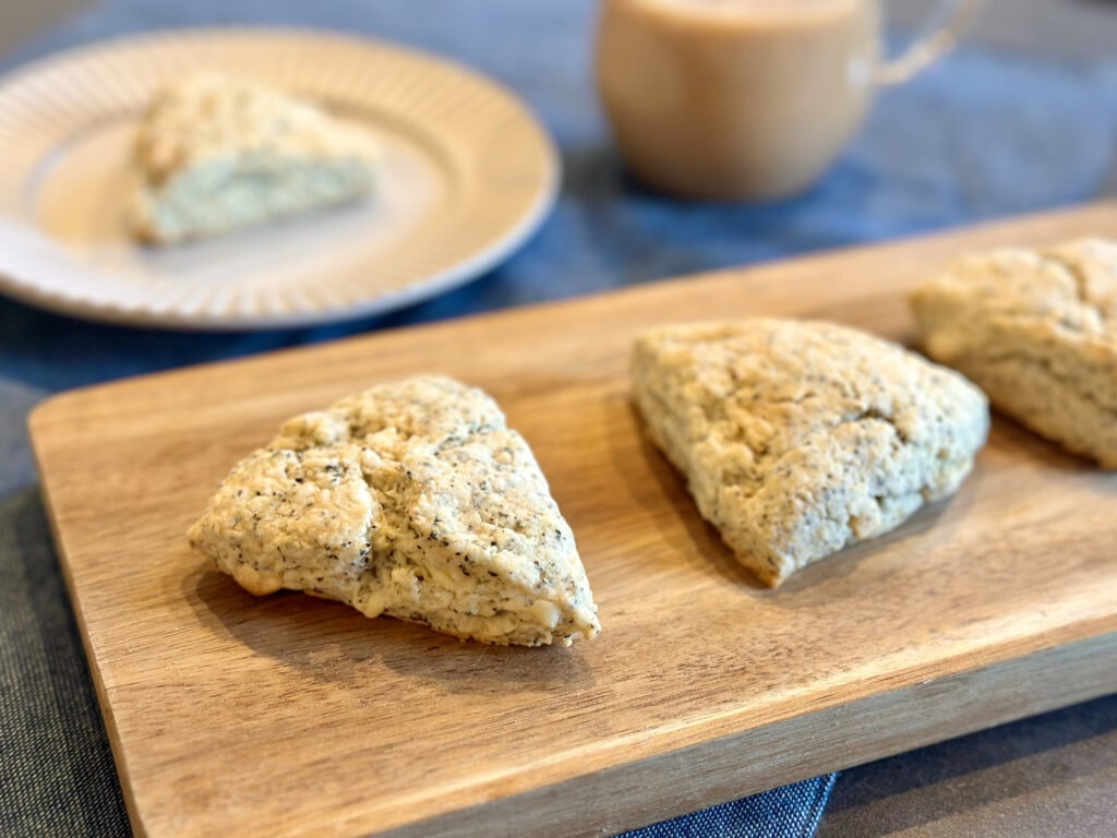 ホットケーキミックスで紅茶とホワイトチョコのスコーン　LEEレシピアレンジ