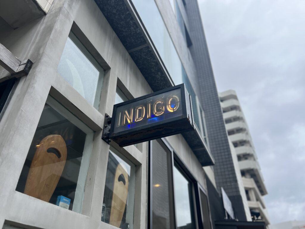 沖縄　インディゴ　うどん