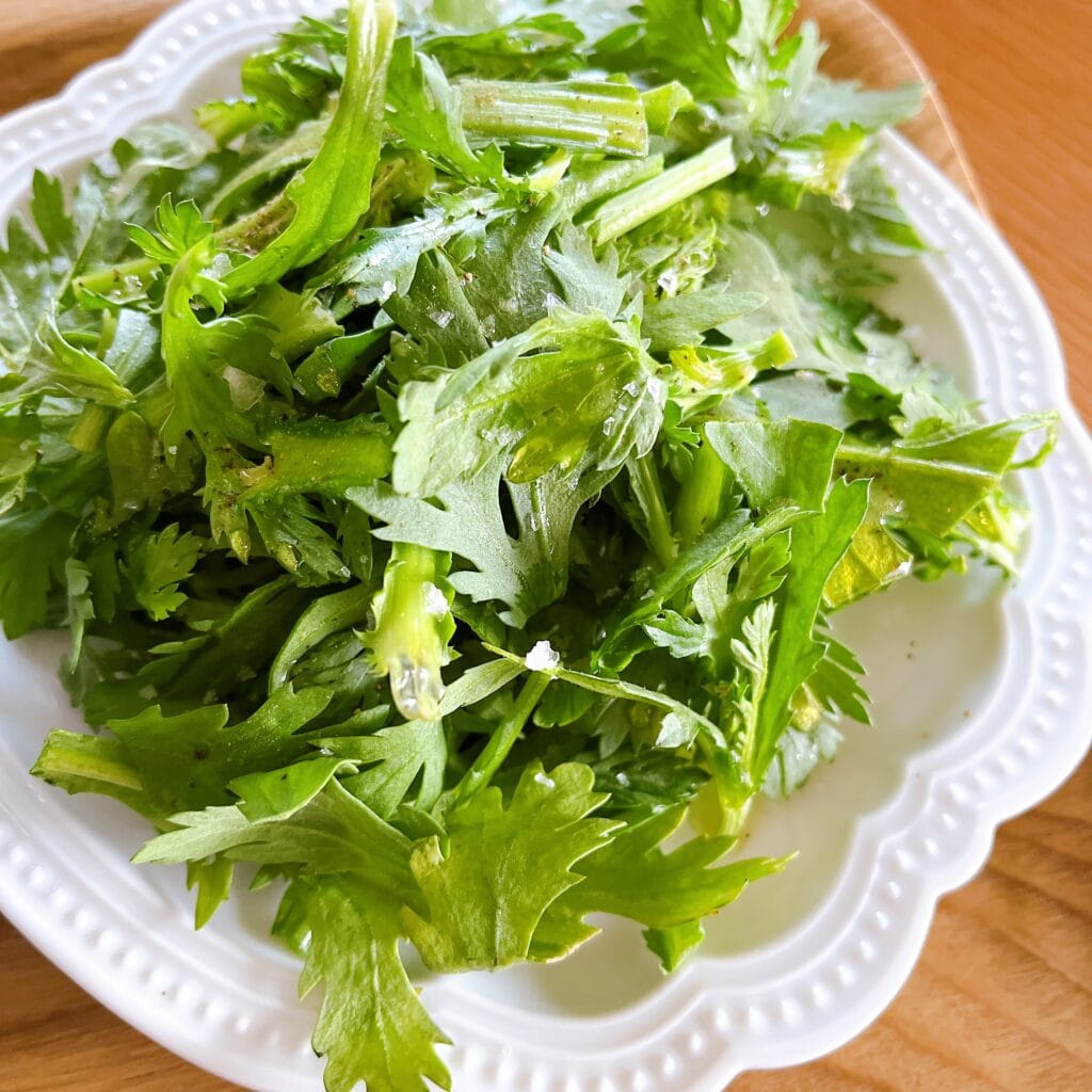 シンプル春菊サラダ