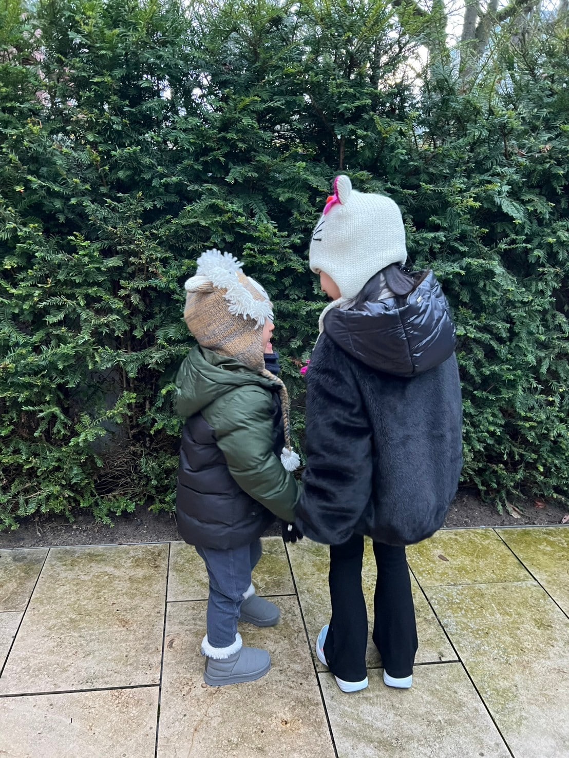 佐藤ありささんの子どもの冬の防寒スタイル