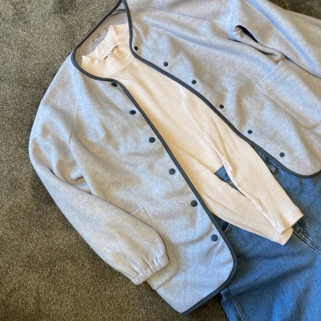 UNIQLOリブハイネック