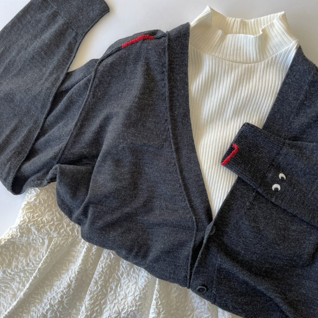 ユニクロ　UNIQLO リブハイネックT