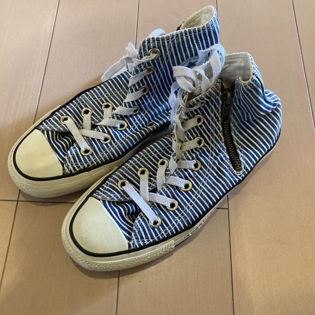 コンバース　ハイカット　スニーカー