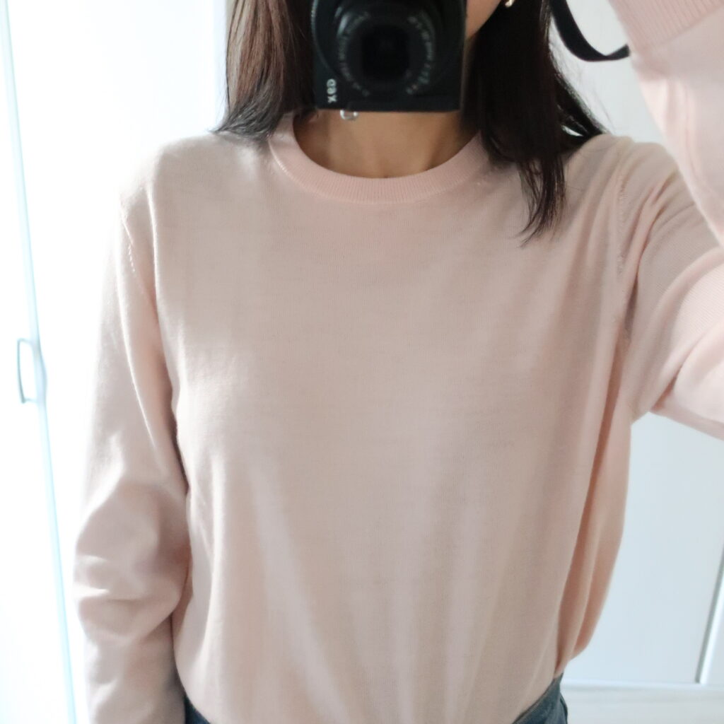 UNIQLO　メリノクルーネックセーター　　口コミ　サイズ感　40代　