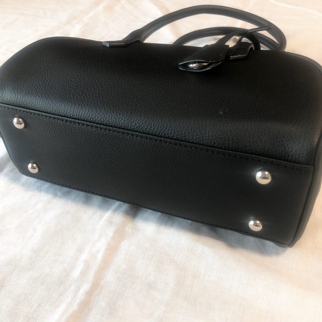 LOVST TOKYO ヴィーガン　エコ　エシカル　サステナブル　レザー　ボストンバッグ　トートバッグ