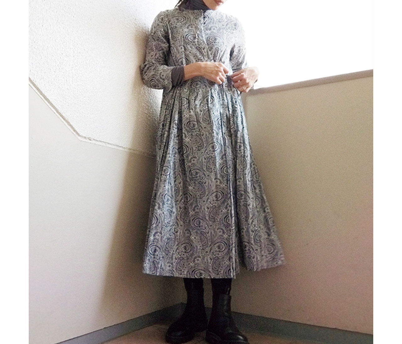 タートルネックやブーツにも合う、ワンピースができました