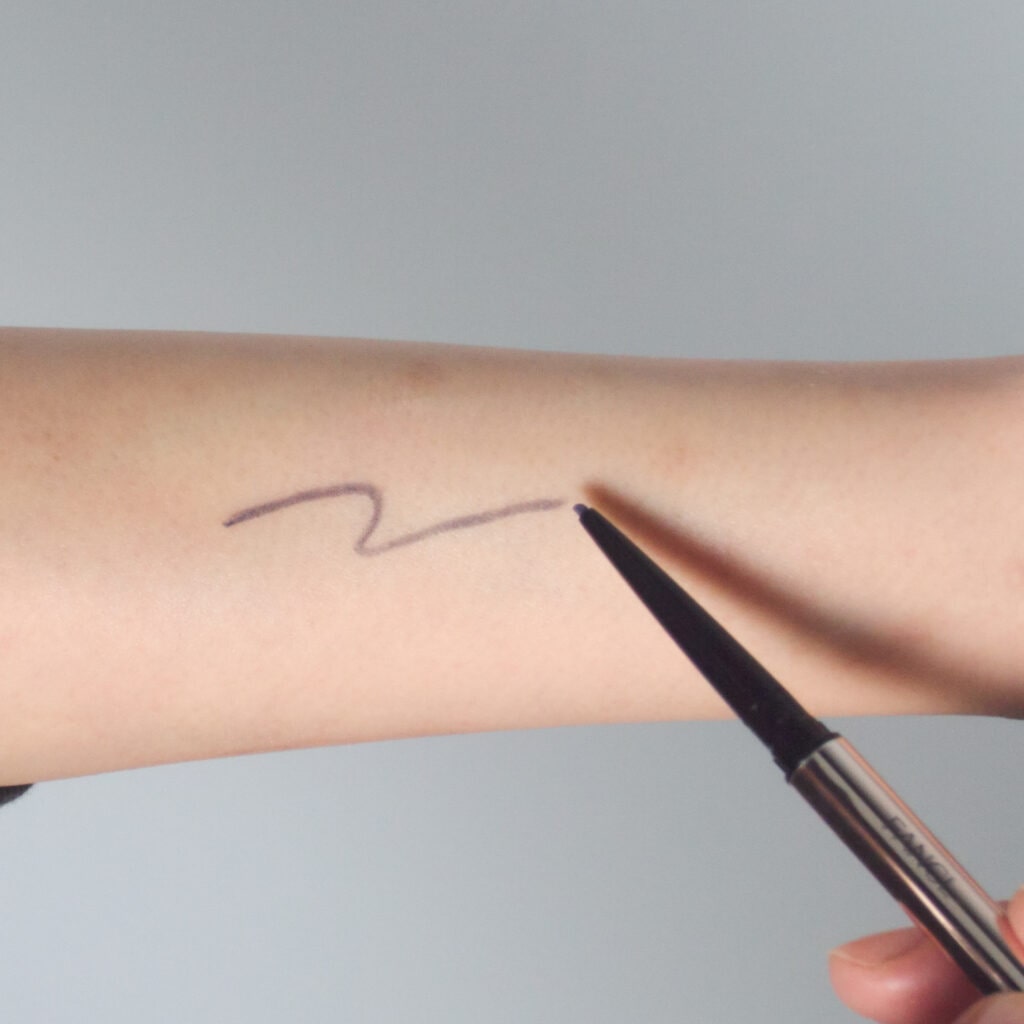 カラーロックシャープライナーをお試し！