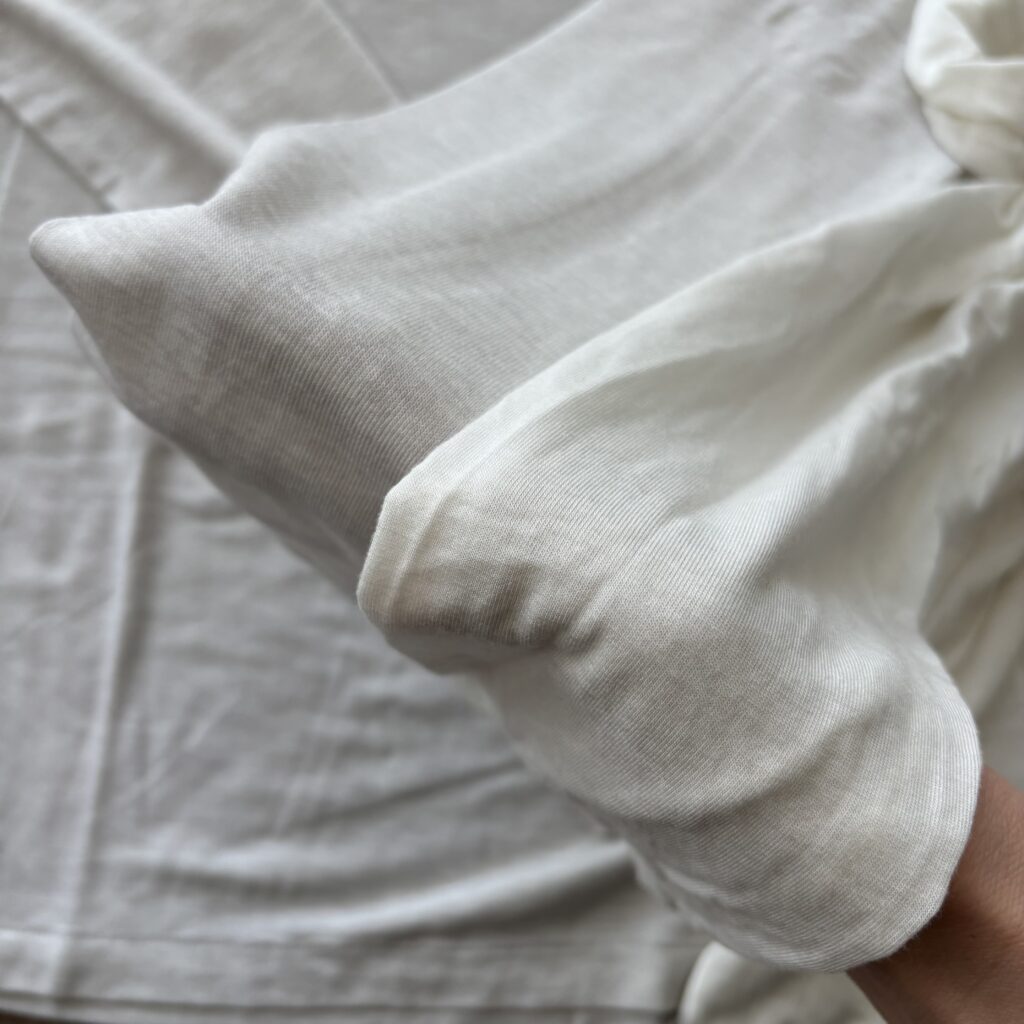 ユニクロ　極暖ヒートテック カシミヤブレンドタートルネックT（長袖）