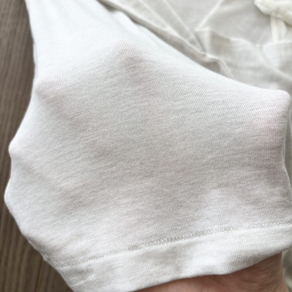 ユニクロ　極暖ヒートテック カシミヤブレンドタートルネックT（長袖）