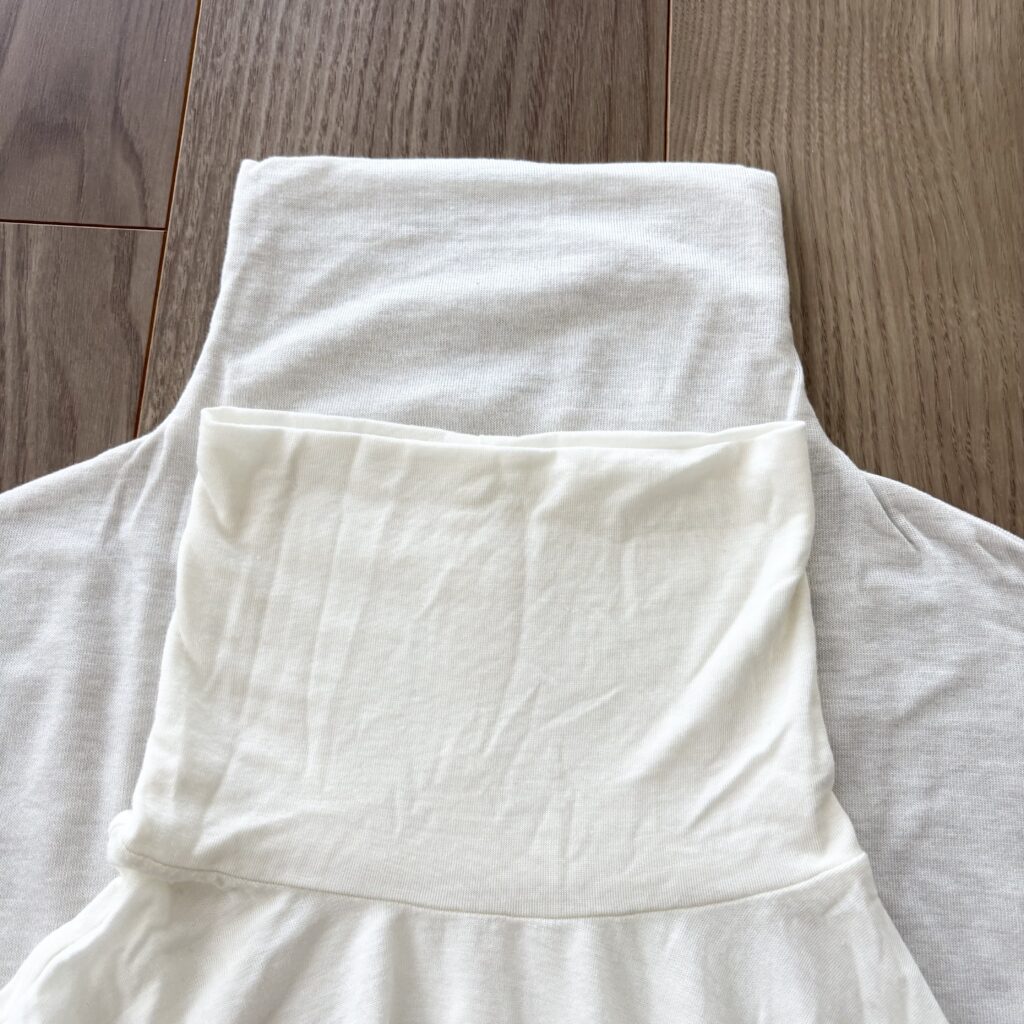 ユニクロ　極暖ヒートテック カシミヤブレンドタートルネックT（長袖）