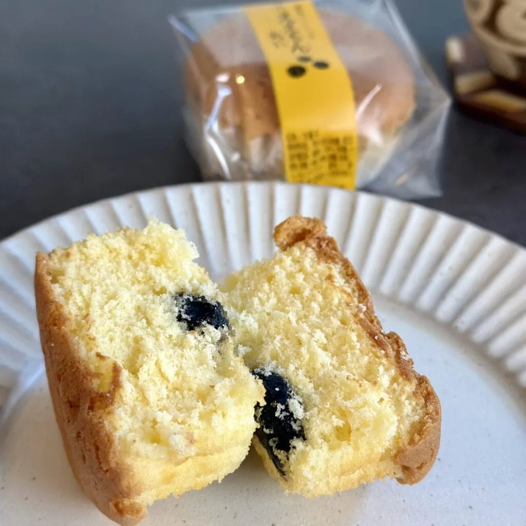 五感「黒豆マドレーヌ ええもんちぃ」中身