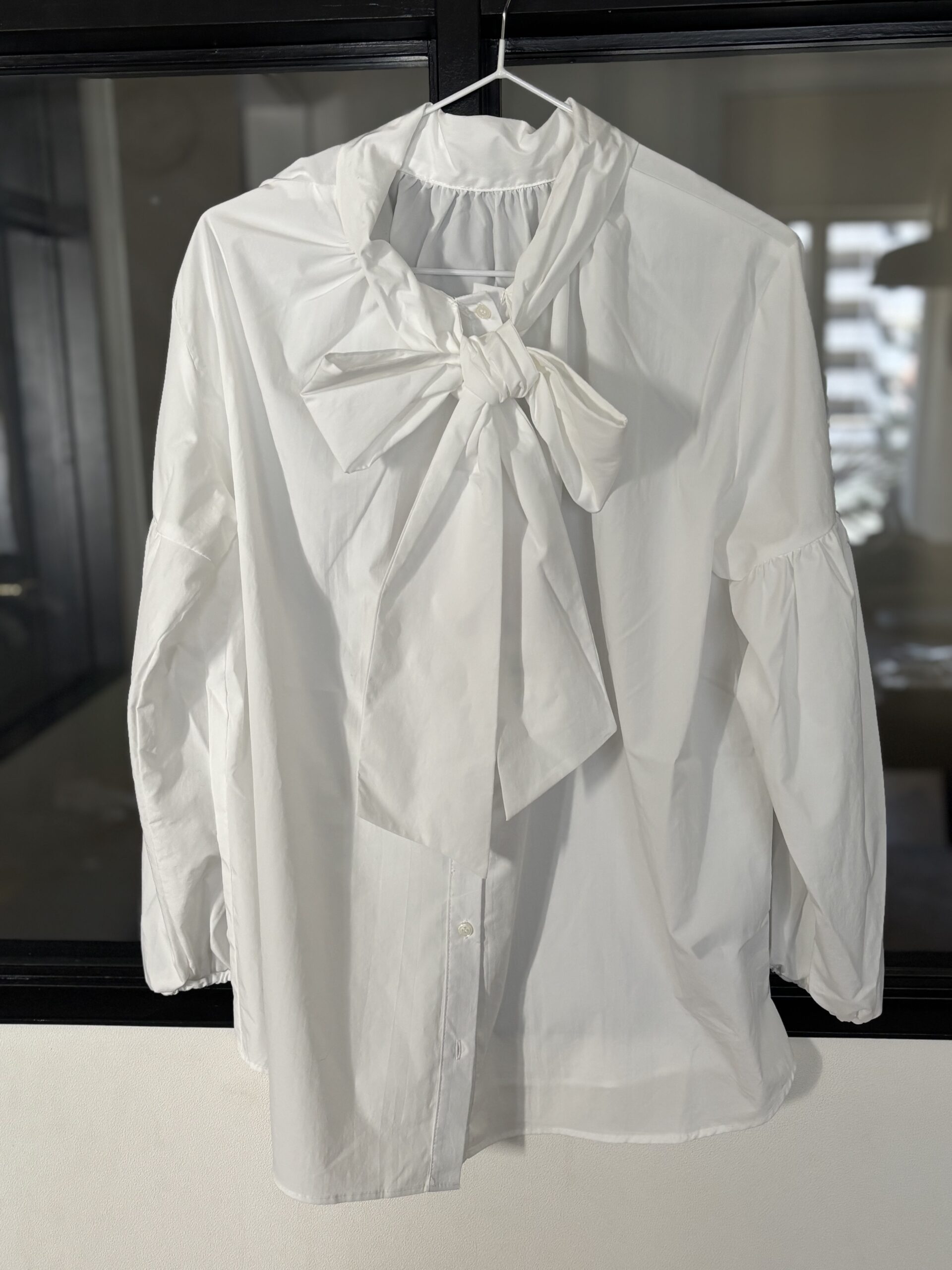 しまむらのボウタイブラウス