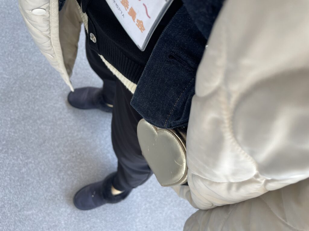ユニクロGUコーデ2025年2月中旬足元写真5　LEE100人隊　TB　はな　今日なに着てる