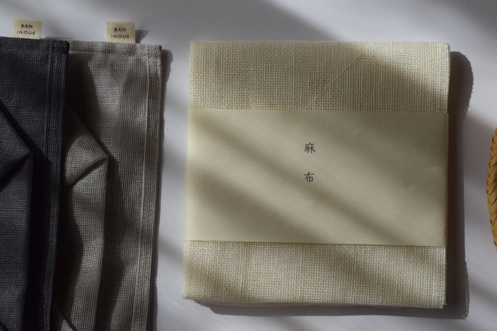 写真　岡井商店の麻布