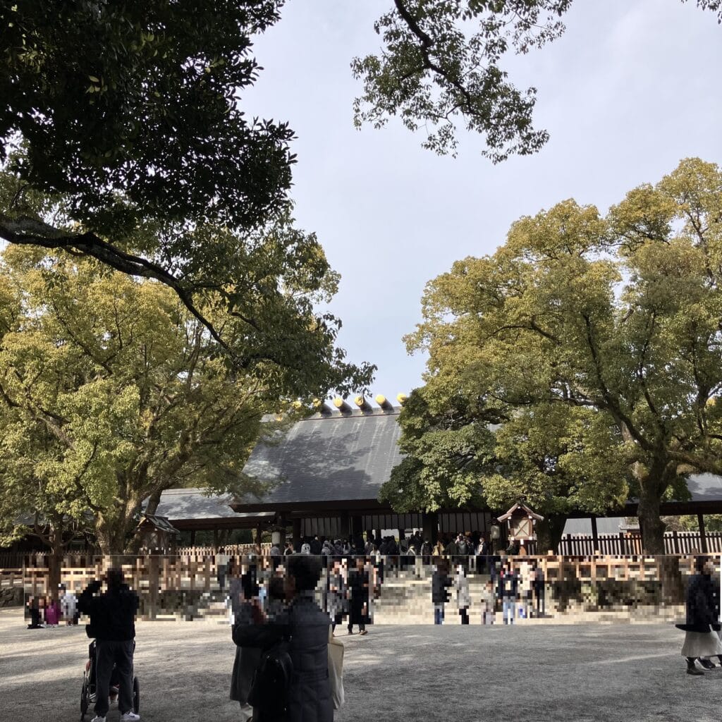 熱田神宮　初詣　名古屋