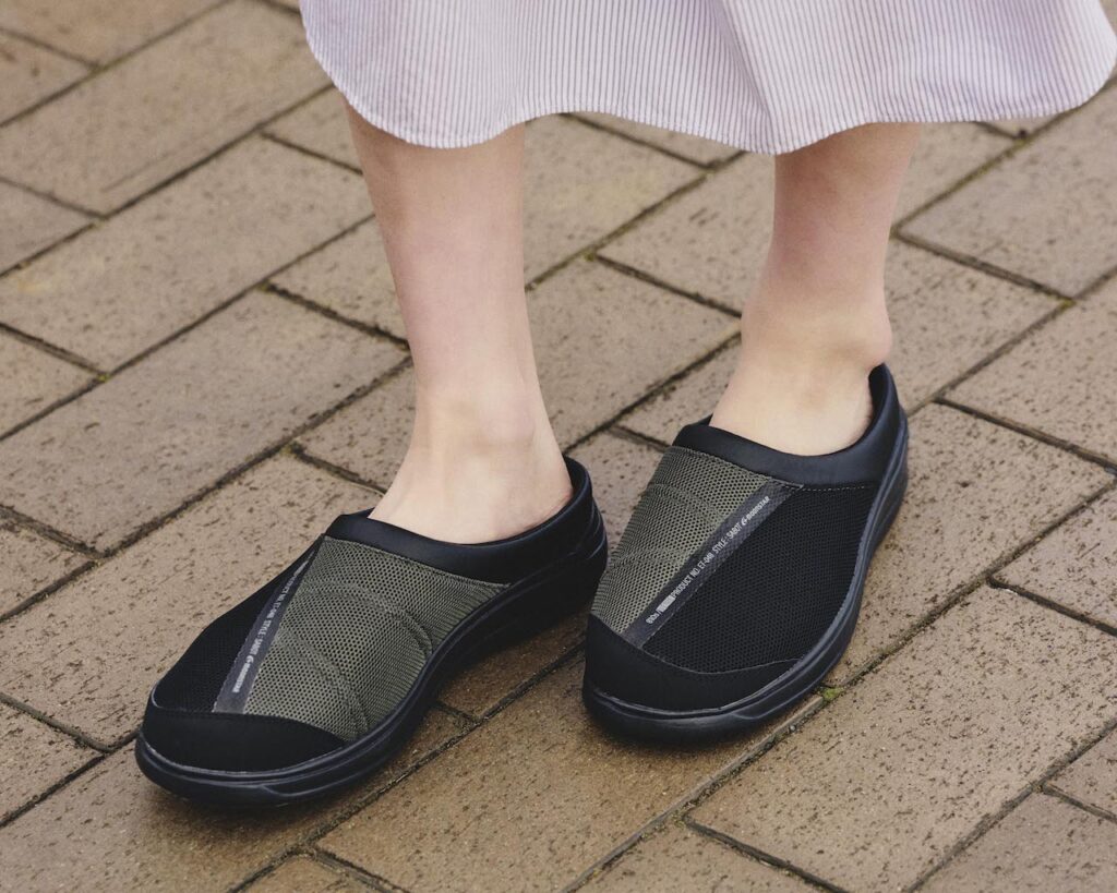 810s / ET048 VENIE(ヴェニー)ブラック