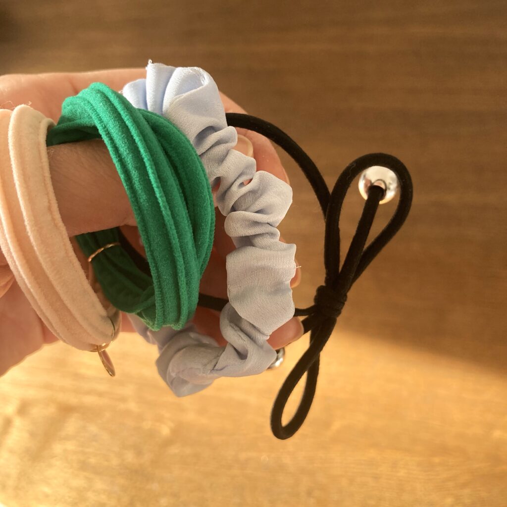 アネモネ H＆Mヘアゴム