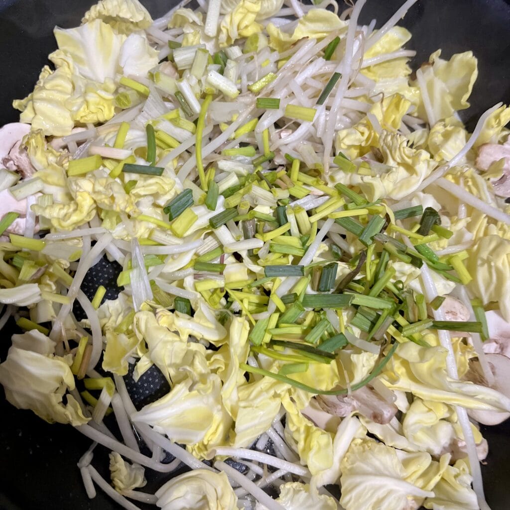 焼きそうめん　島らっきょう　野菜