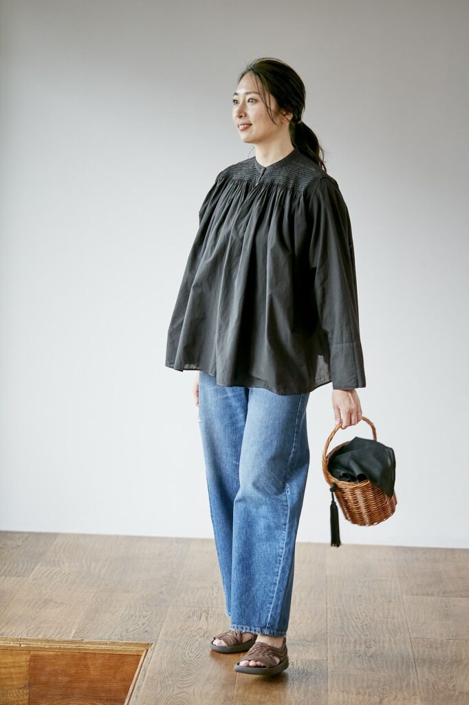 Curensology
【LEE別注】【洗える】ギャザーブラウス
￥29,700 