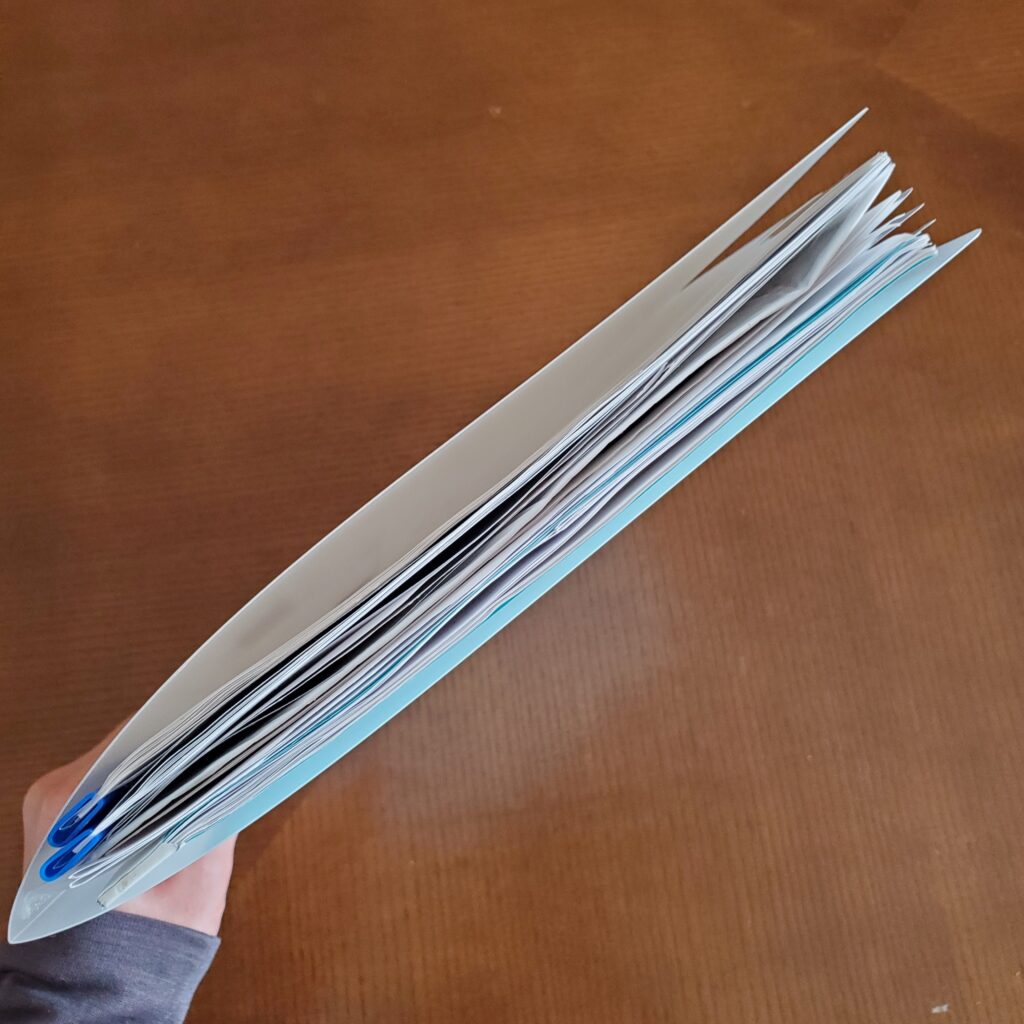 【無印良品】ポリプロピレン携帯に便利なスリムポケットホルダー