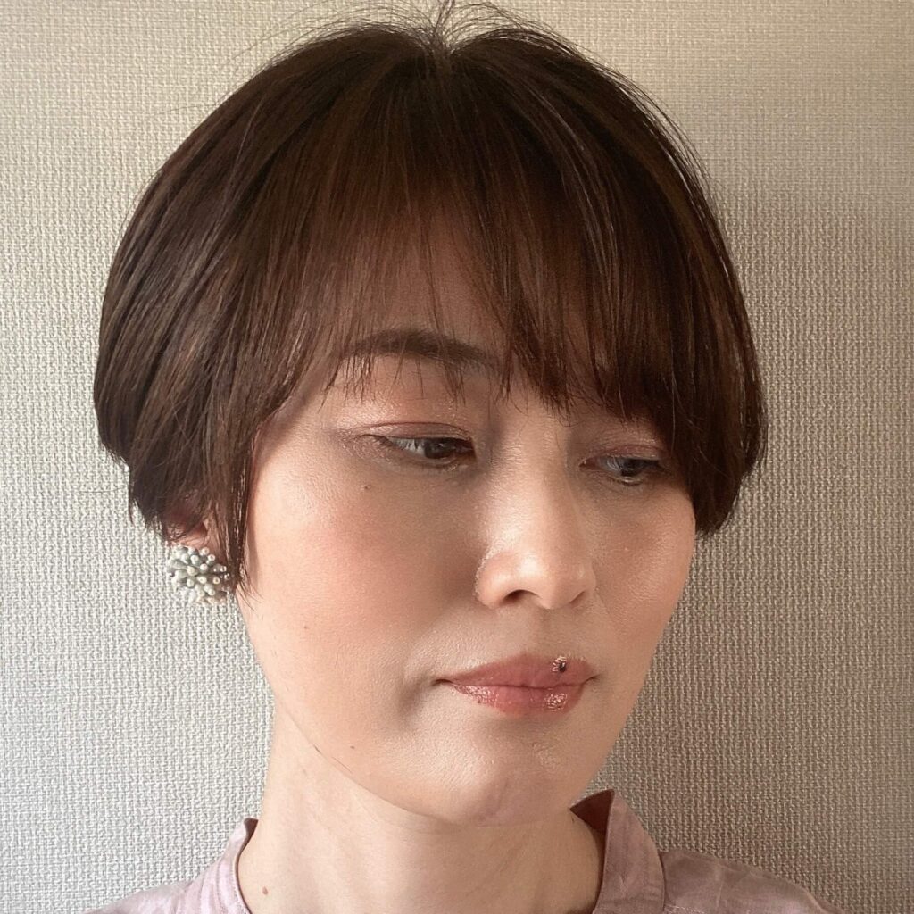 【卒業式ママヘア】「前髪厚めのショート」