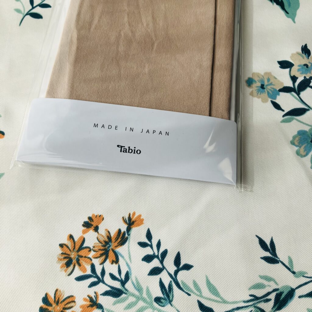 【Tabio】PUFTY40d は、ストッキングが寒い時期におすすめタイツ。