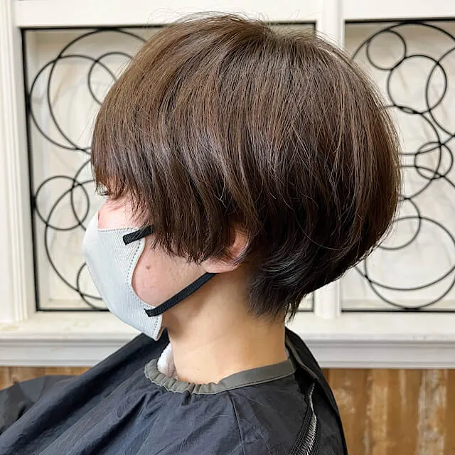 【卒業式ママヘア】「パーマを生かした暗めショート」１