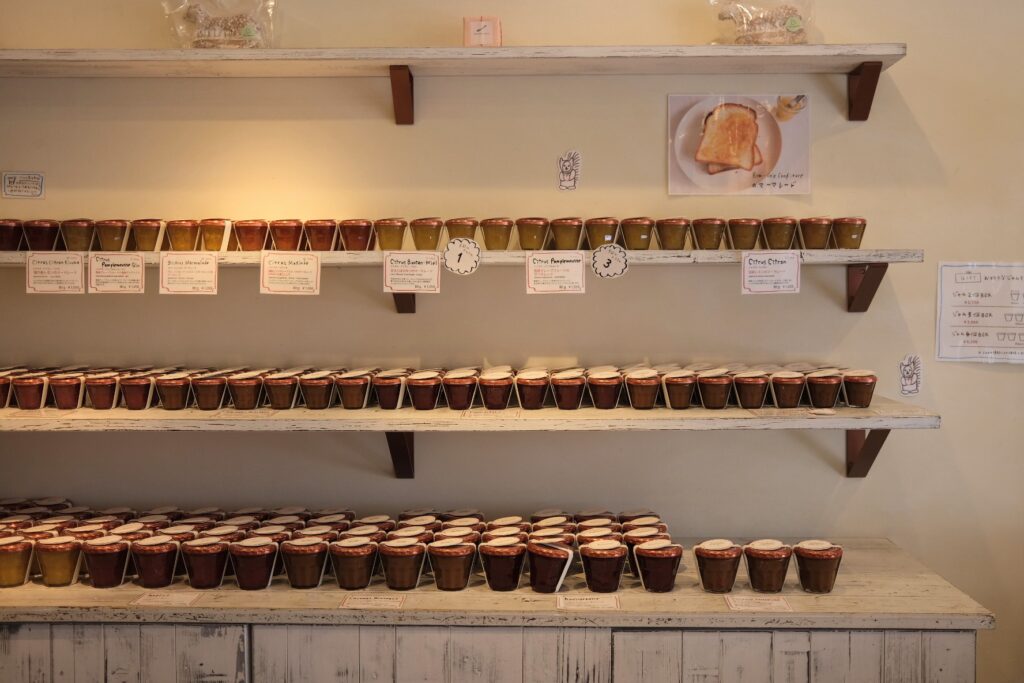 写真：ロミユニコンフィチュール　店内　ジャム