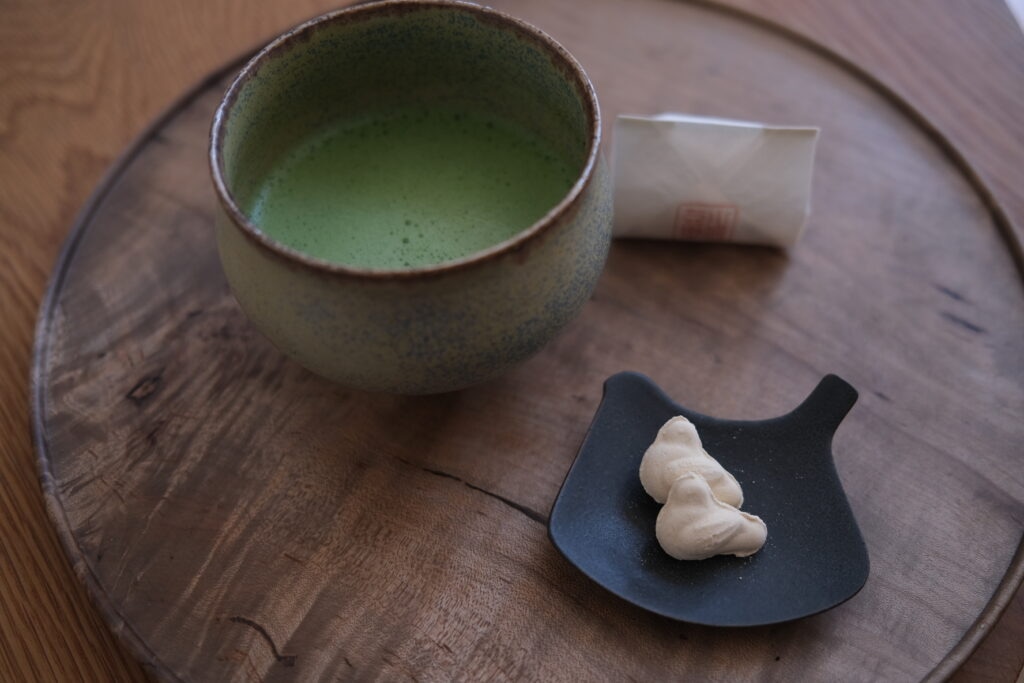 写真：豊島屋小鳩豆楽　抹茶