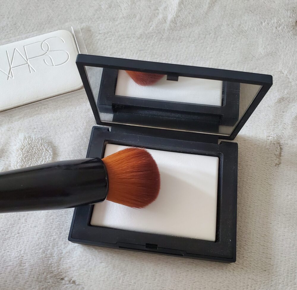NARS ライトリフレクティングセッティングパウダー　プレスト　N　