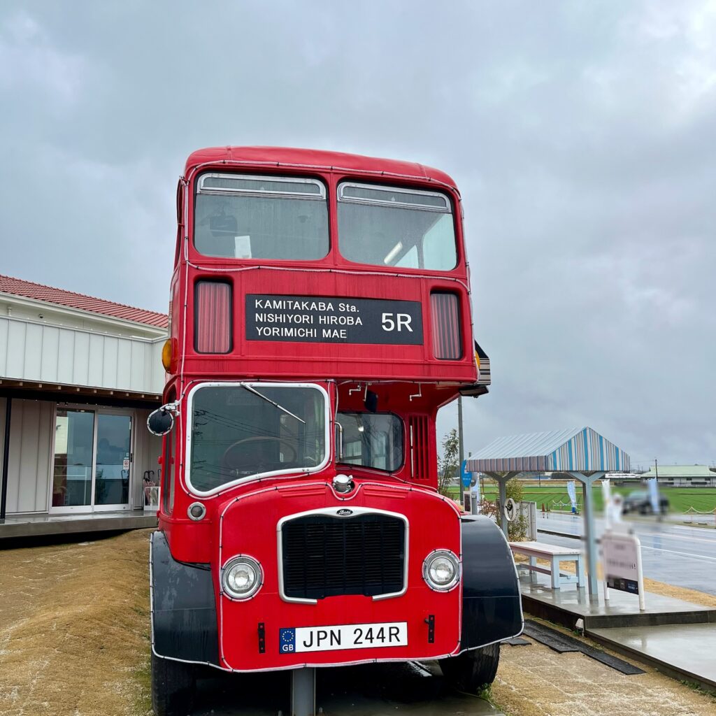 ロンドンバス　乗り物