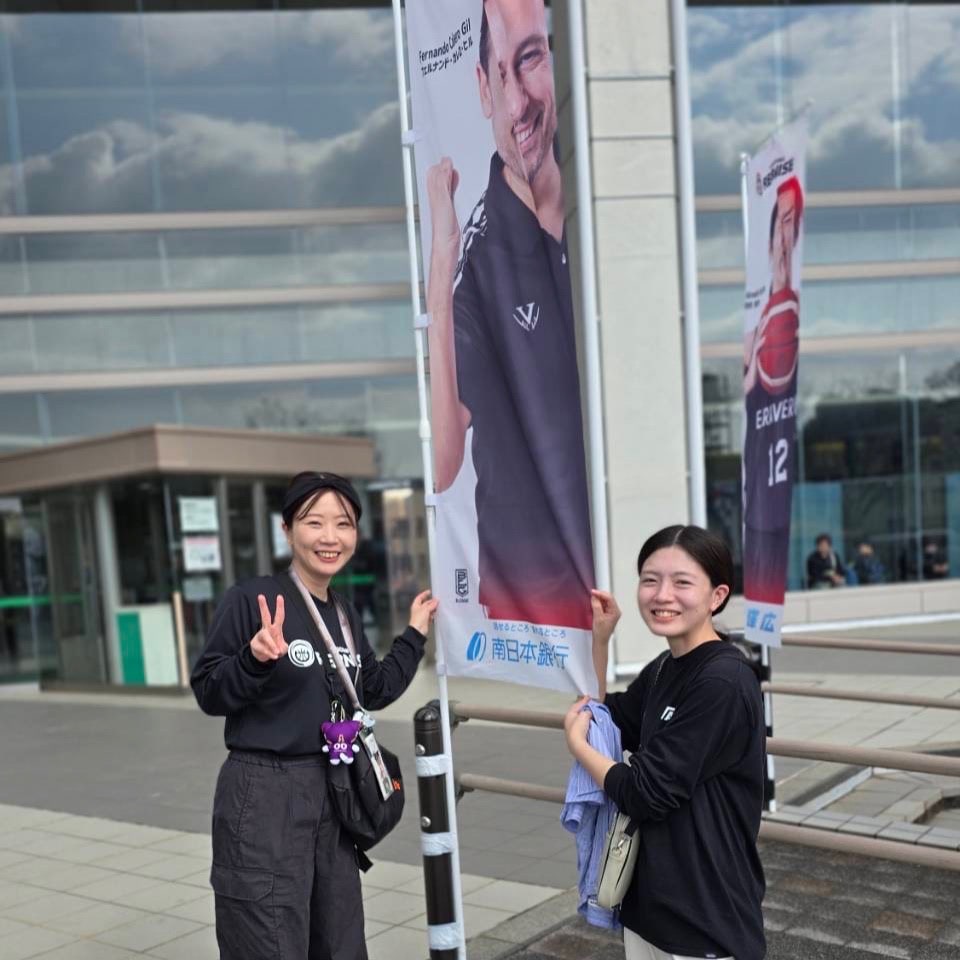 会場の外で記念写真