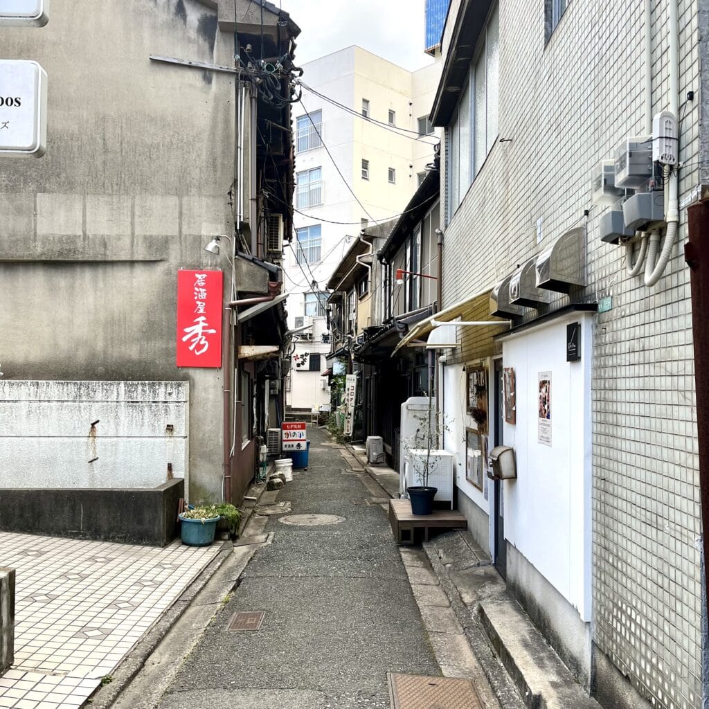 路地裏　門司港