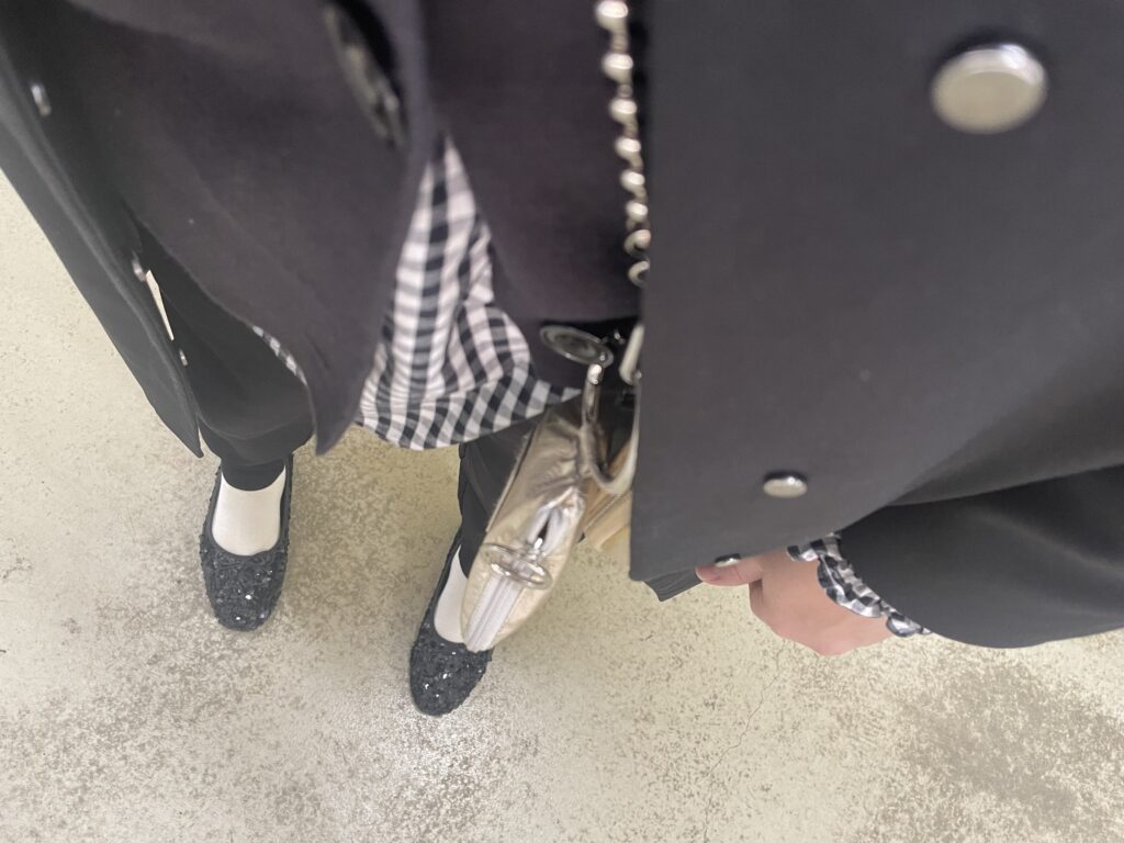 ユニクロGUコーデ2025年3月上旬足元写真5 LEE100人隊 TB はな 今日なに着てる