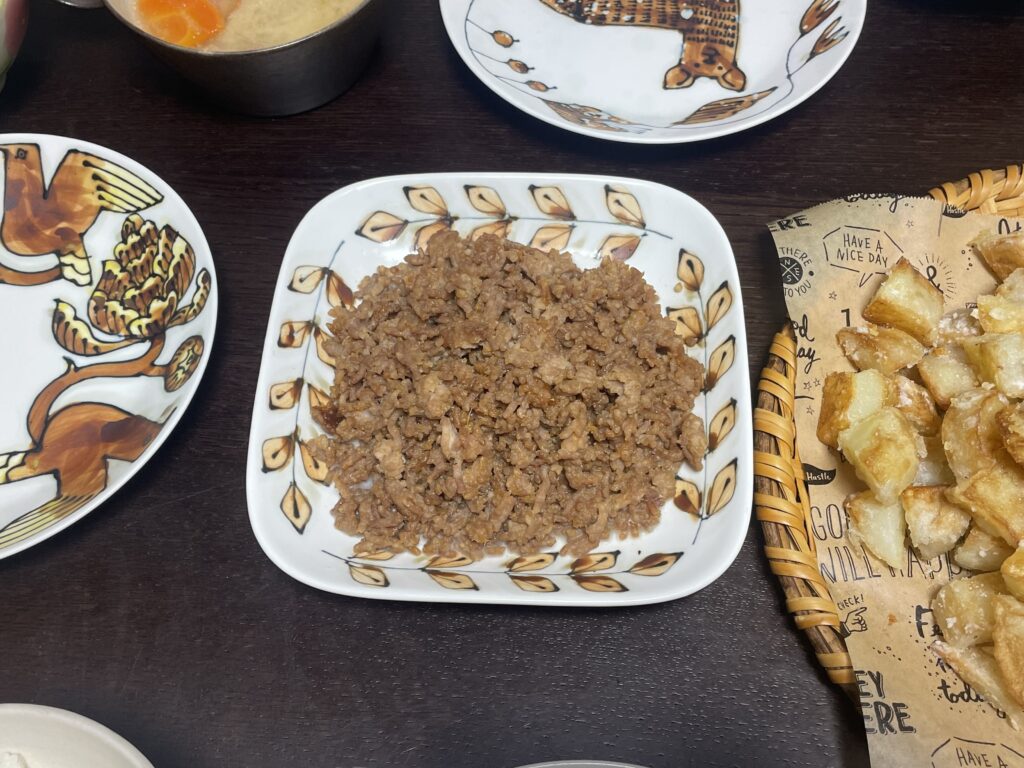 山本ゆりさんレシピ「肉みそ」を40代主婦が作ってみた写真。