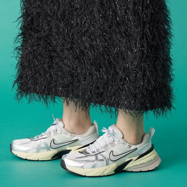 NIKE
ウィメンズ V2K ラン
￥16,830
スニーカー　スカートコーデ