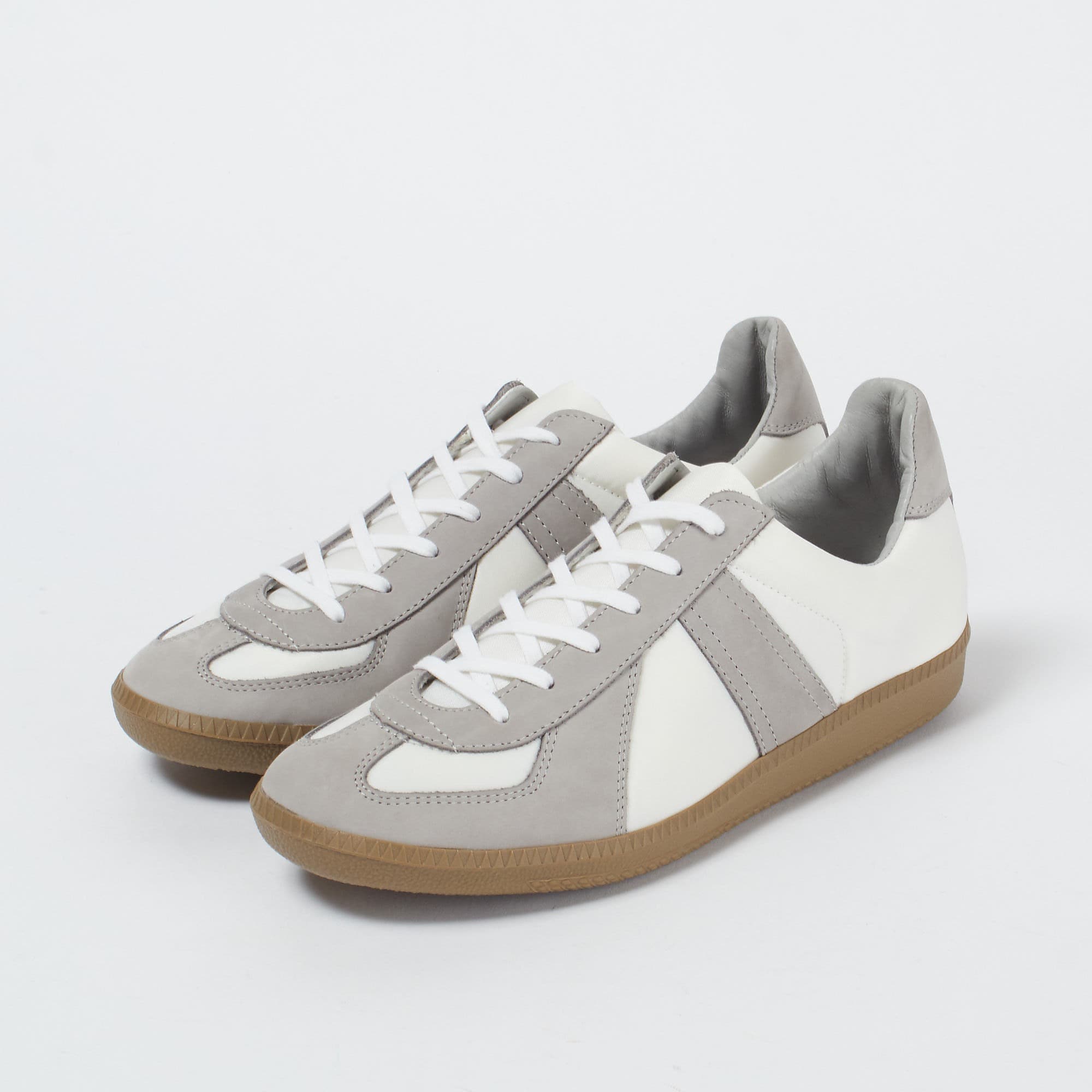 REPRODUCTION OF FOUND
GERMAN MILITARY TRAINER
￥24,200