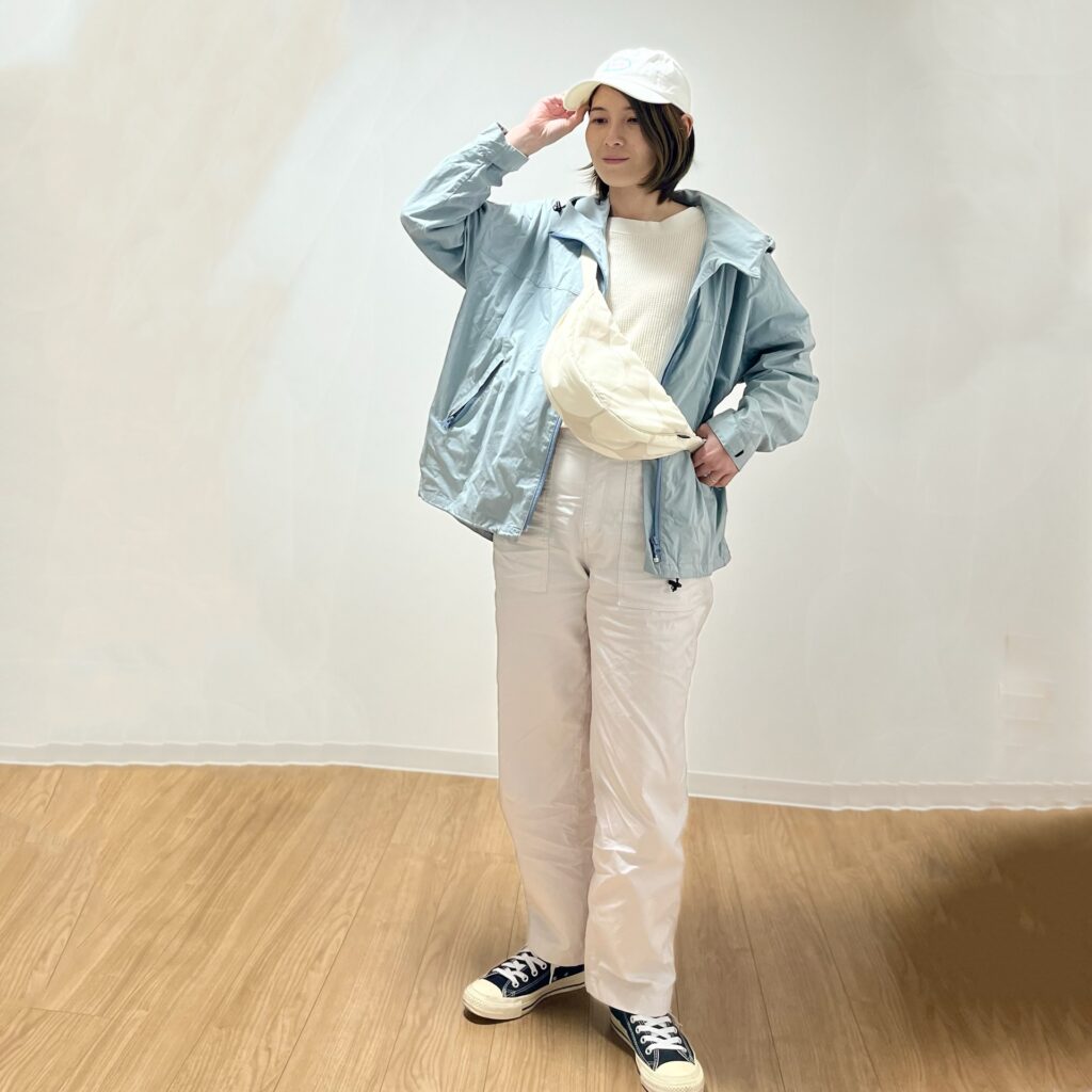 服　キャップ　コーデ