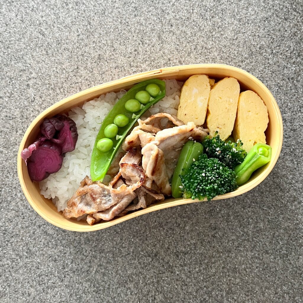 我が家でも！兄弟で毎日曲げわっぱ“ワンパターン弁当”です【LEE4月号