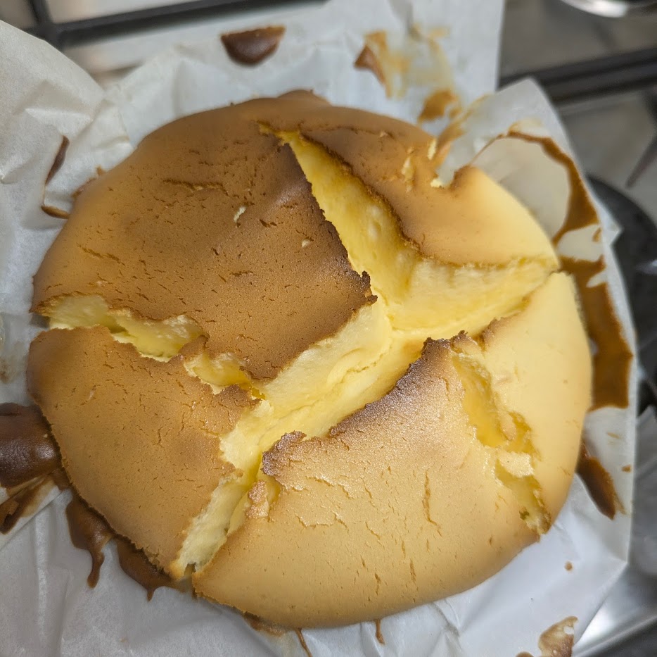 ベイクドチーズケーキ　栗原はるみ　LEEレシピ