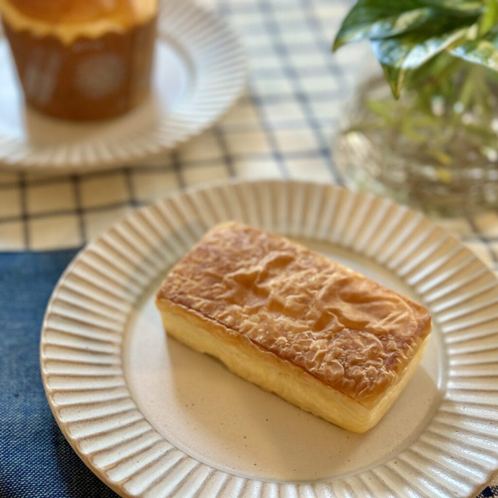 八天堂　そごう横浜限定　横濱レンガくりーむパン カスタード　ふわとろくりーむパン カスタード