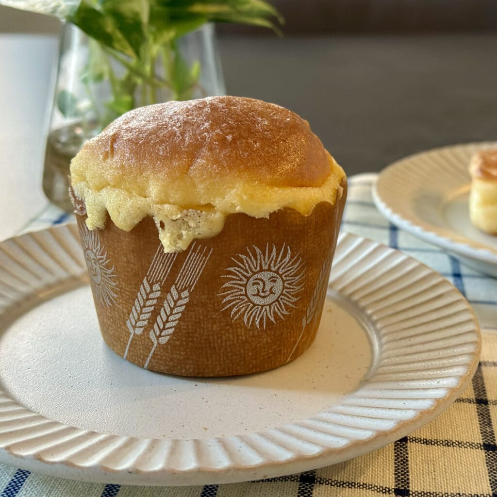 八天堂　そごう横浜限定　横濱レンガくりーむパン カスタード　ふわとろくりーむパン カスタード