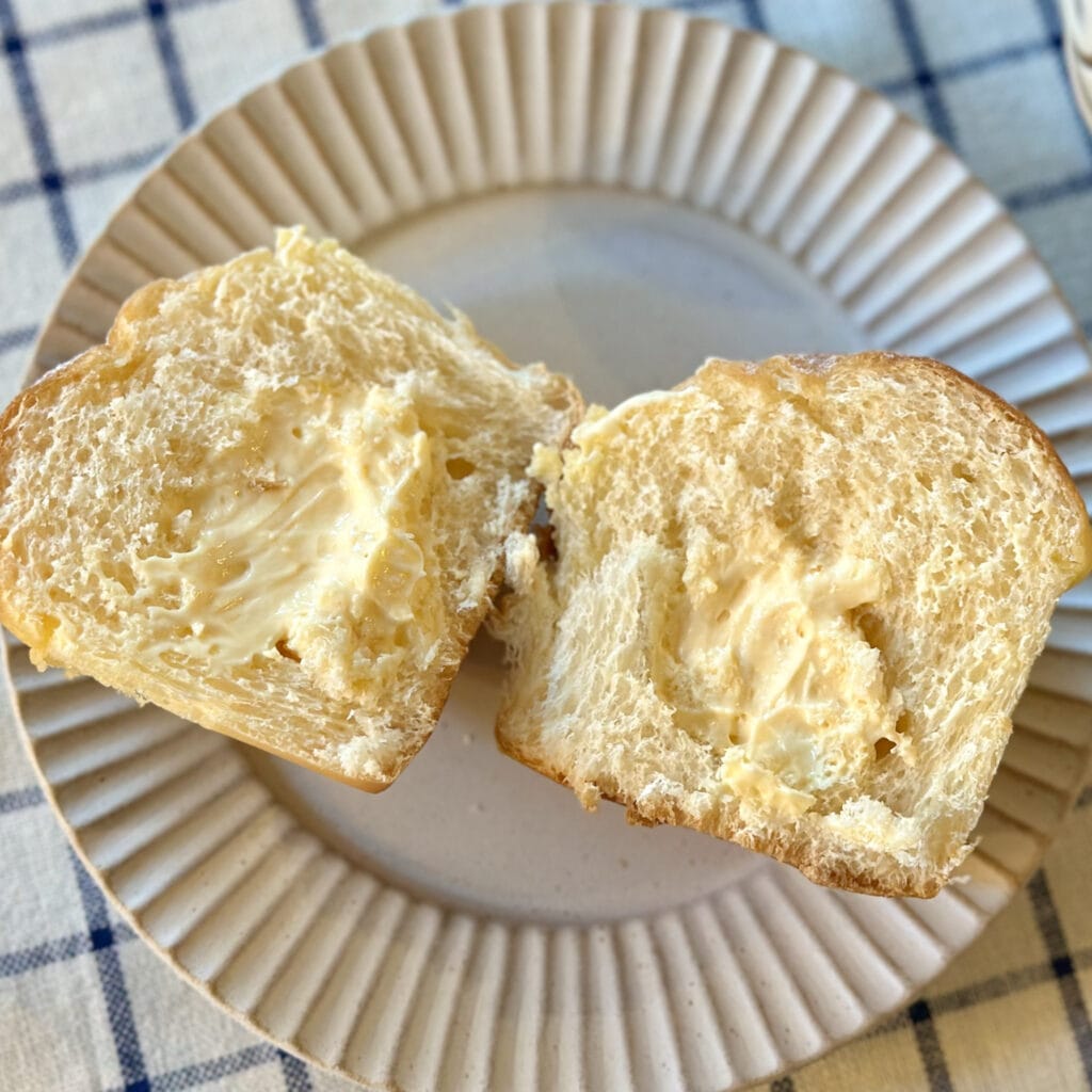 八天堂　そごう横浜限定　横濱レンガくりーむパン カスタード　ふわとろくりーむパン カスタード